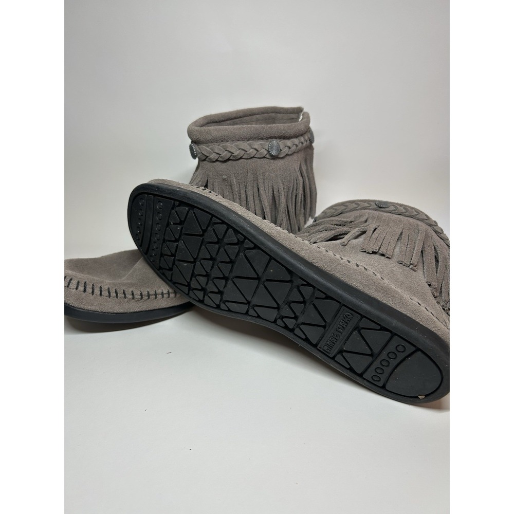 Minnetonka Fringe Concho Moccasins Zip Ankle Boot Suede Gray size 8 Excellent - Picture 3 of 11